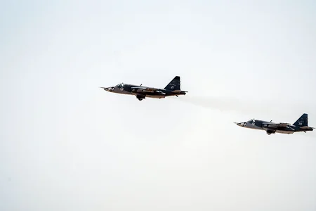 Azerbaijani pilots conduct complex combat maneuver tasks