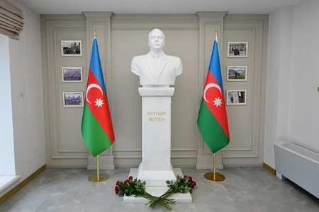 Adil Kərimli Şuşada vətəndaşları qəbul edib