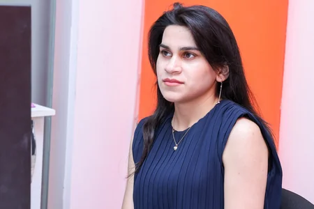 Təhsil eksperti Far.Az Media Məktəbində: İxtisaslaşmaq şəxsi brendin ilkin təməlidir