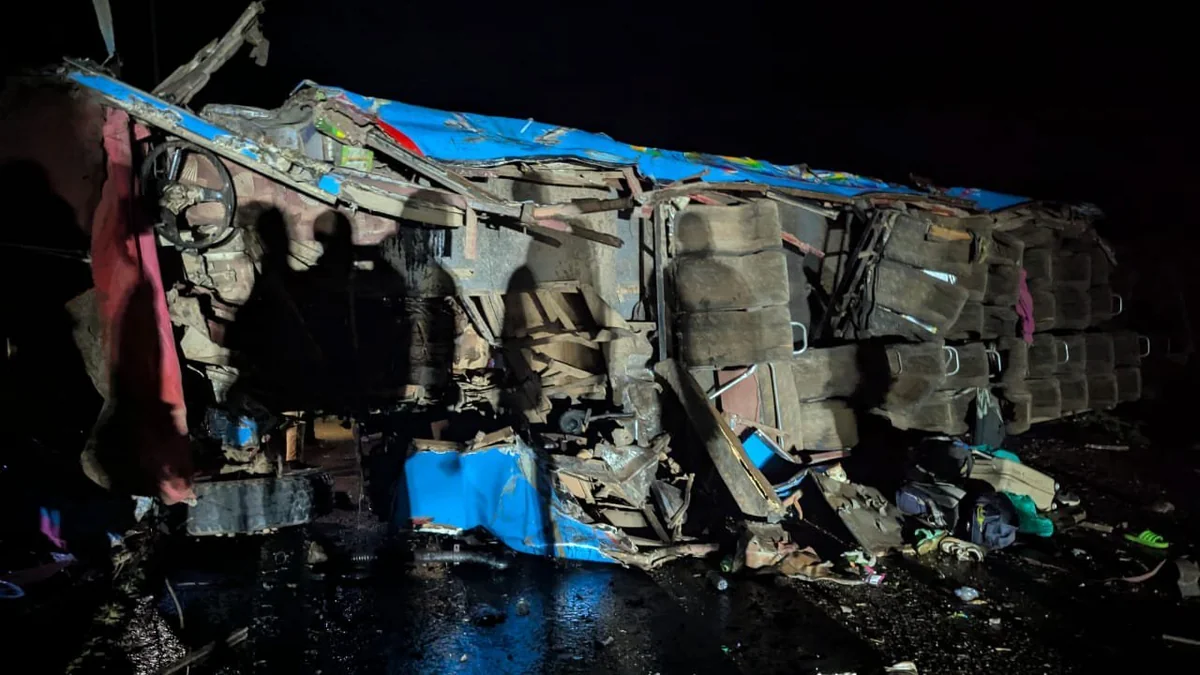 Uganda school bus crash kills 20 children, teacher