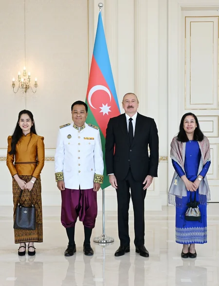İlham Əliyev Kambocanın Azərbaycanda yeni təyin olunmuş səfirinin etimadnaməsini qəbul edib