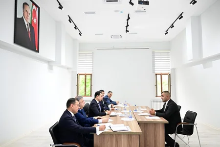 Adil Kərimli Şuşada vətəndaşları qəbul edib