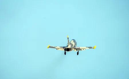 Azerbaijani pilots conduct complex combat maneuver tasks