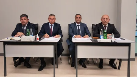 Zaur Mikayılov Füzulidə vətəndaşları qəbul edib