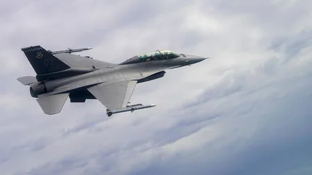 NORAD dünya çempionatının finalı ərəfəsində təyyarəni ələ keçirib