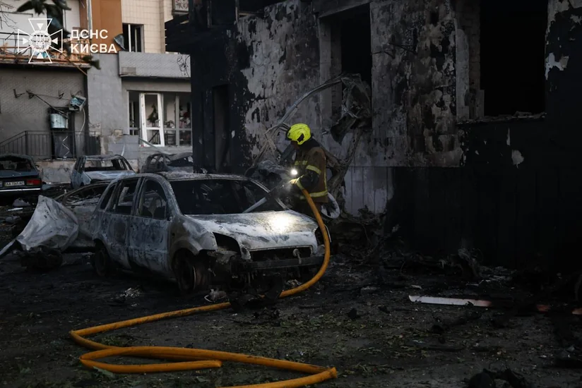 Russian attacks on Kyiv kill one, injure eight