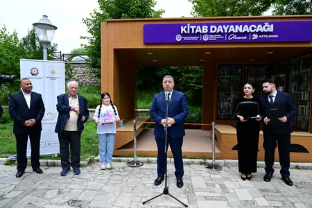 Şuşada Kitab dayanacağı istifadəyə verilib