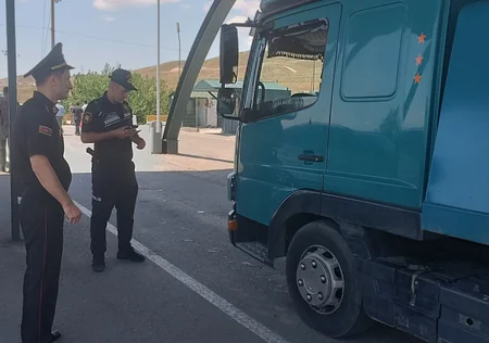 FHN azad olunmuş ərazilərdə yanğın təhlükəsizliyi ilə maarifləndirmə işi aparıb