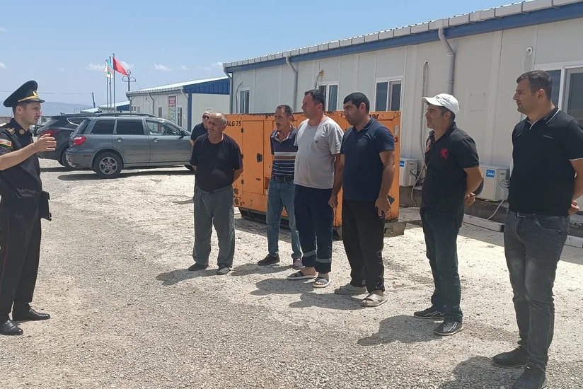 FHN azad olunmuş ərazilərdə yanğın təhlükəsizliyi ilə maarifləndirmə işi aparıb
