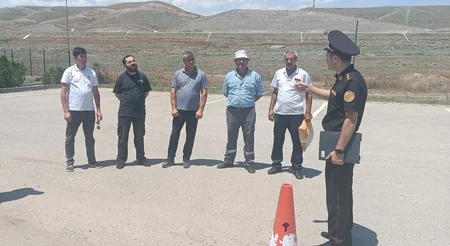 FHN azad olunmuş ərazilərdə yanğın təhlükəsizliyi ilə maarifləndirmə işi aparıb