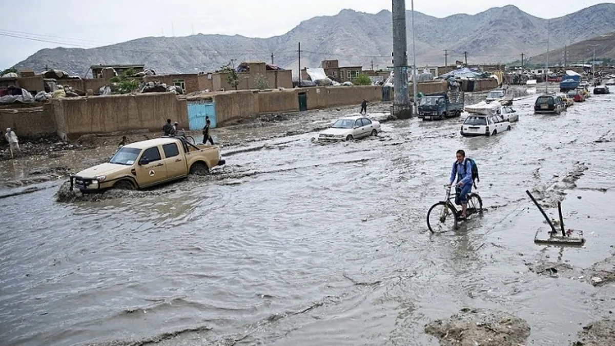 Flash floods kill 20 in Afghanistan, 100 missing, authorities say