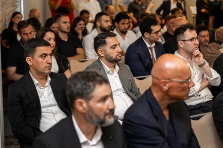Sabahın Ulduzları layihəsi çərçivəsində imza mərasimi keçirilib