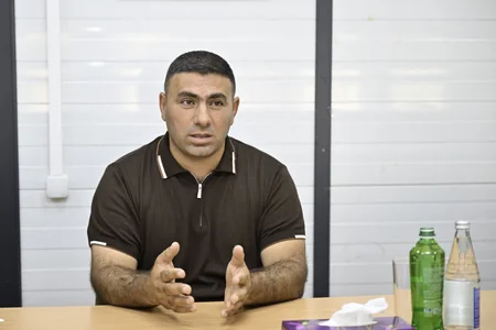 Məcnun Məmmədov Kəlbəcərdə vətəndaşları qəbul edib