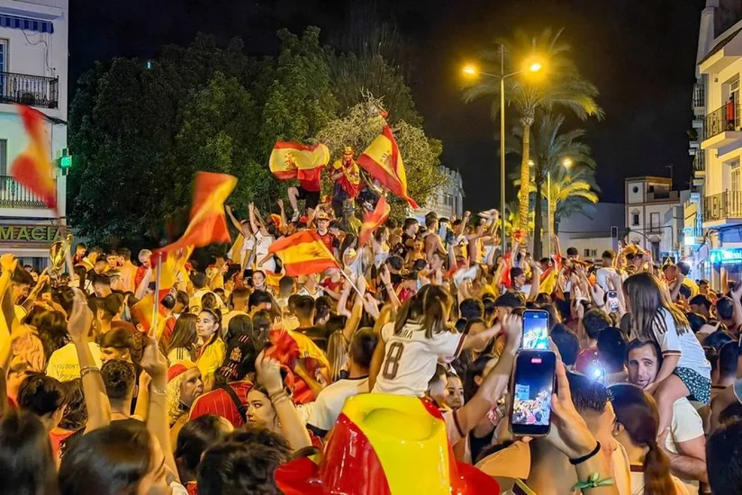 İspaniyada DÇ-dəki qələbənin qeyd olunması zamanı 2 nəfər ölüb, 80-dən çox insan yaralanıb