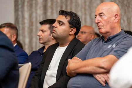 Sabahın Ulduzları layihəsi çərçivəsində imza mərasimi keçirilib