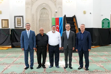 Ramin Məmmədov Mərdəkan və Buzovnadakı tarixi dini abidələrdə olub