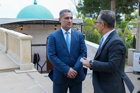 Ramin Məmmədov Mərdəkan və Buzovnadakı tarixi dini abidələrdə olub