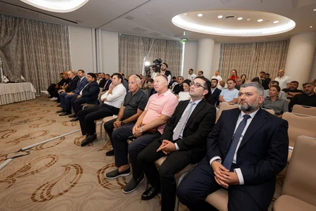 Sabahın Ulduzları layihəsi çərçivəsində imza mərasimi keçirilib