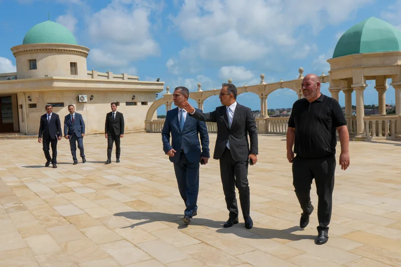 Ramin Məmmədov Mərdəkan və Buzovnadakı tarixi dini abidələrdə olub