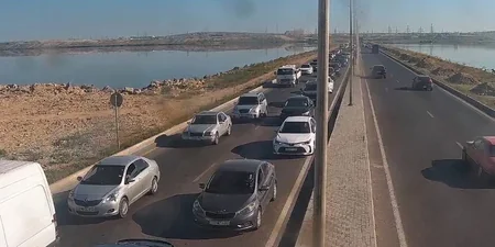 Bakının bəzi yollarında nəqliyyatın sıxlığı müşahidə edilir