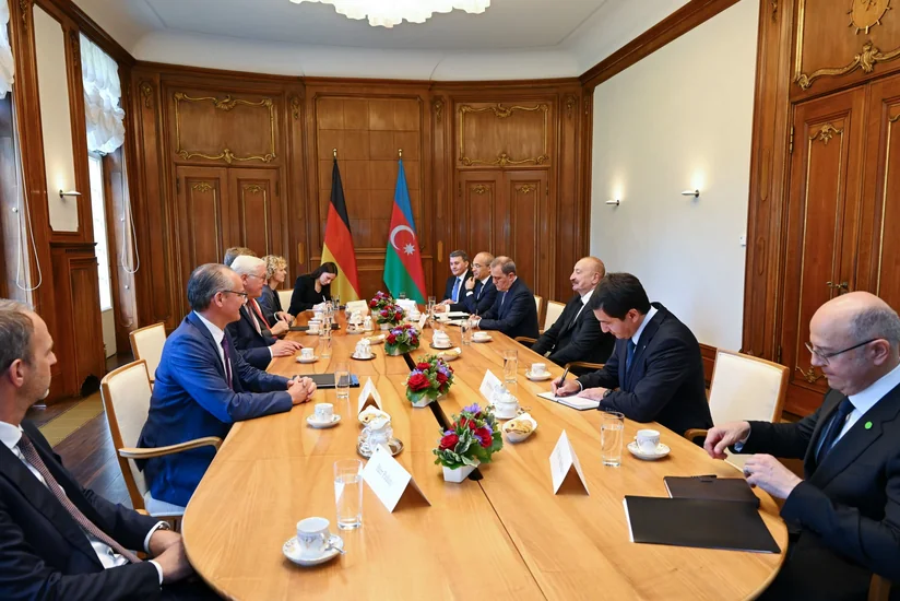 Presidents of Azerbaijan and Germany held expanded meeting