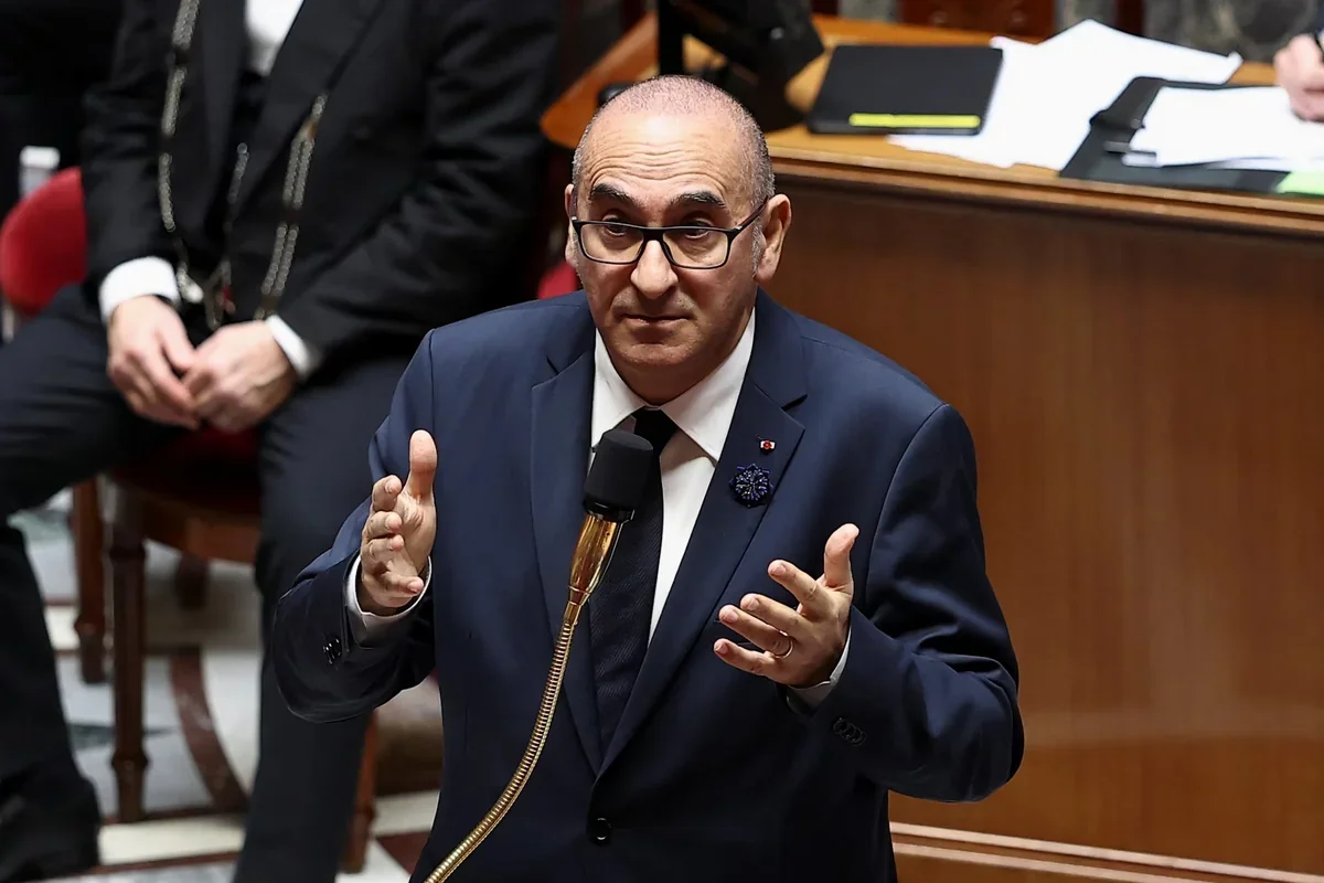 Fransada yanğının söndürülməsi zamanı 2 yanğınsöndürən ölüb