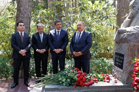MEDİA, Audiovizual Şura və Mətbuat Şurasının nümayəndələri Fəxri xiyabanı ziyarət edib