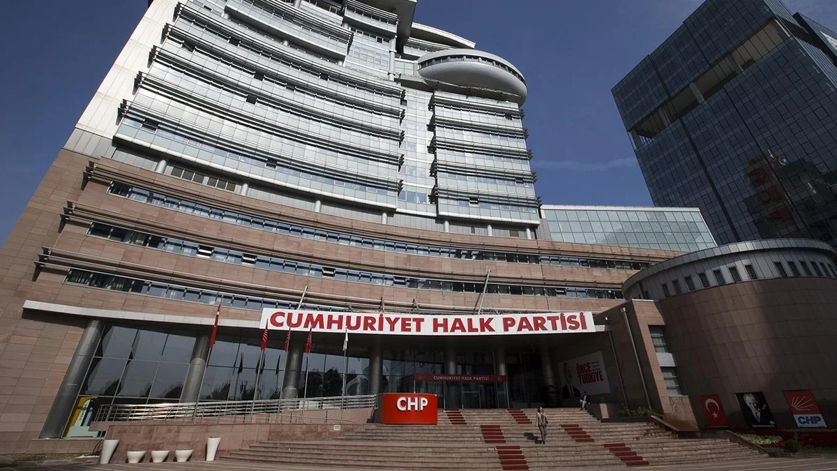 Türkiyədə CHP-nin dörd əyalət təşkilatının sədri vəzifəsindən uzaqlaşdırılıb