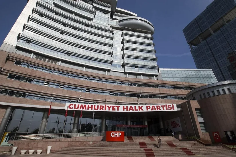 Türkiyədə CHP-nin dörd əyalət təşkilatının sədri vəzifəsindən uzaqlaşdırılıb
