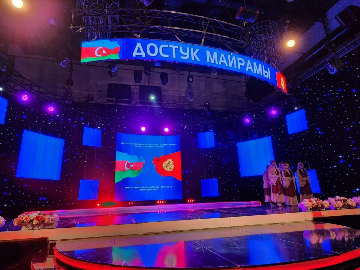 Azerbaijani journalists explore leading state media in Kyrgyzstan