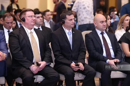 Daha 100 nəfər Azərbaycan Kibertəhlükəsizlik Mərkəzindən məzun olub