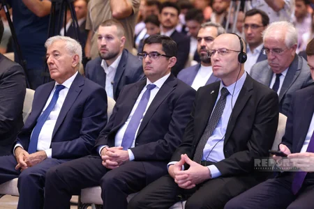Daha 100 nəfər Azərbaycan Kibertəhlükəsizlik Mərkəzindən məzun olub