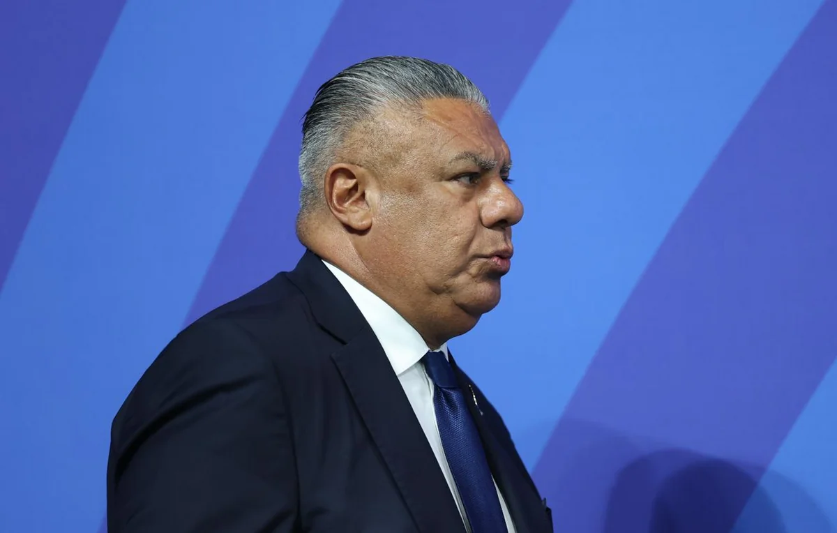 Argentina Futbol Assosiasiyasının rəhbəri ABŞ-dən gedərkən hava limanında saxlanılıb