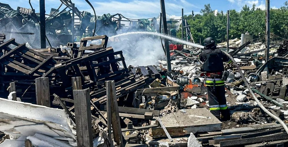 Russian strikes kill two, injure 31 in Ukraine's Kherson, Kharkiv regions