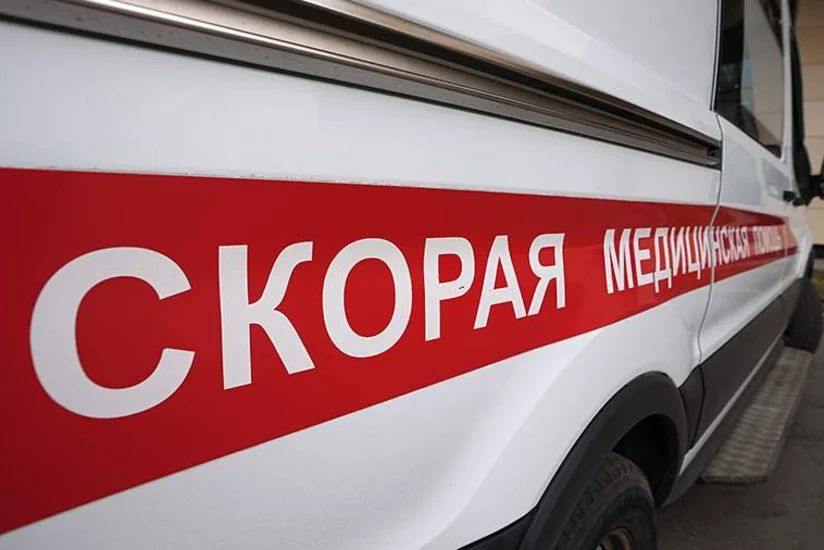 В Смоленске маршрутное такси столкнулось с трактором, пострадали три человека