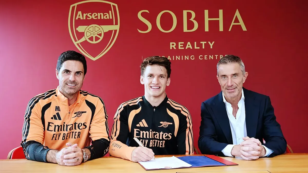 Arsenal yunanıstanlı hücumçu Xristos Tzolisi heyətinə qatıb
