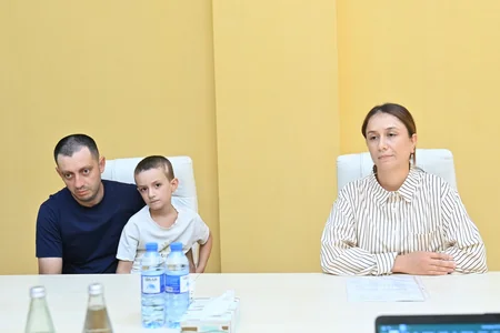 Emin Əmrullayev Saatlıda vətəndaşları qəbul edib