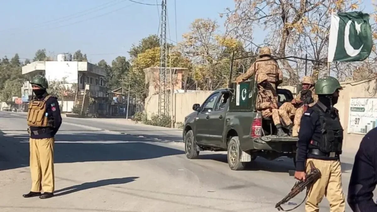 Terror attack in Pakistan leaves 15 people dead