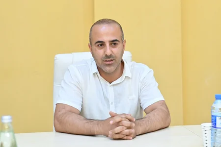 Emin Əmrullayev Saatlıda vətəndaşları qəbul edib