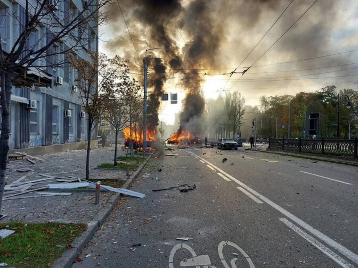Russian army launches missile strike on Kyiv