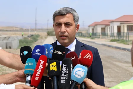 Növrəs Cəfərov: Soltanlı kəndində yaşayış evlərinin inşasında işlərin 50 %-i görülüb