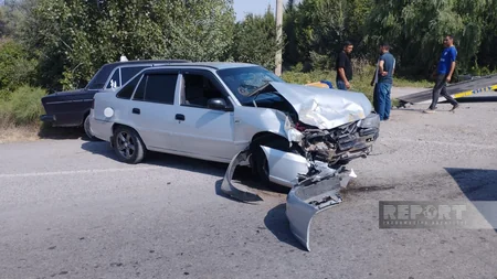 Kürdəmirdə zəncirvari yol qəzası olub, iki nəfər xəsarət alıb