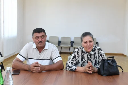 Rövşən Rzayev Oğuzda vətəndaşları qəbul edib