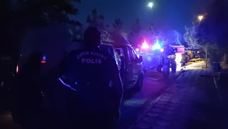 Batman qəbiristanlığında AK Partinin üzvü güllələnib