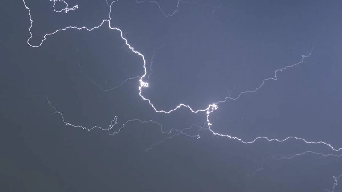 Nine injured after lightning strikes airport in Venezuela