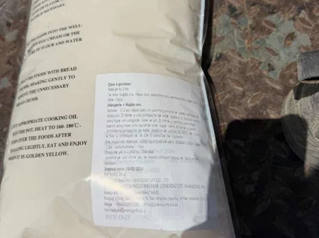 В двух тоннах китайских сухарей обнаружены плесень и грибки
