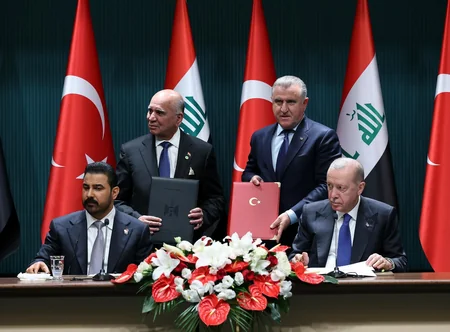 Türkiyə təbii sərvətlər qarşılığında İraqda infrastruktur yeniləmələrində iştirak edəcək