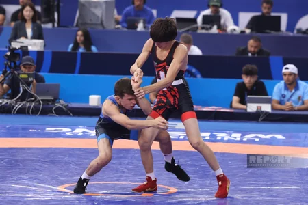Güləşçi Ömər Salmanov dünya çempionatında Azərbaycana ilk medalı qazandırıb