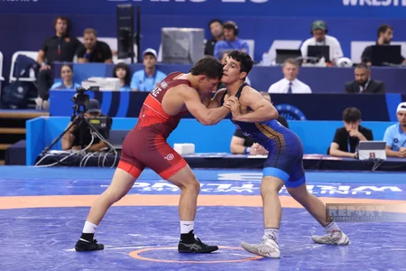 Azərbaycan güləşçisi İsfahan Həsənov dünya çempionatında gümüş medal qazanıb