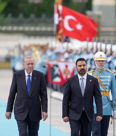 İraqın Baş naziri Türkiyədə səfərdədir